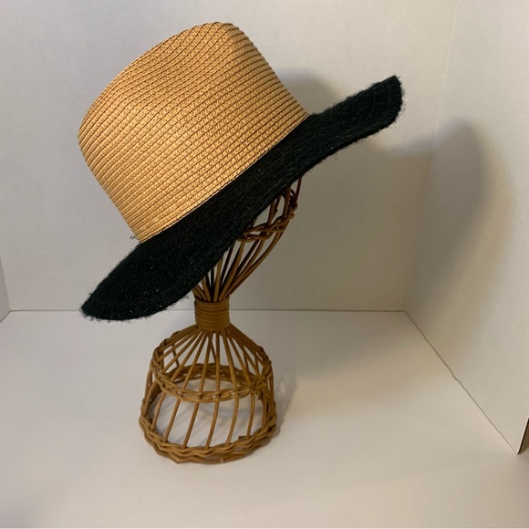D&Y Black and Tan Paper Hat - Picture 9 of 9